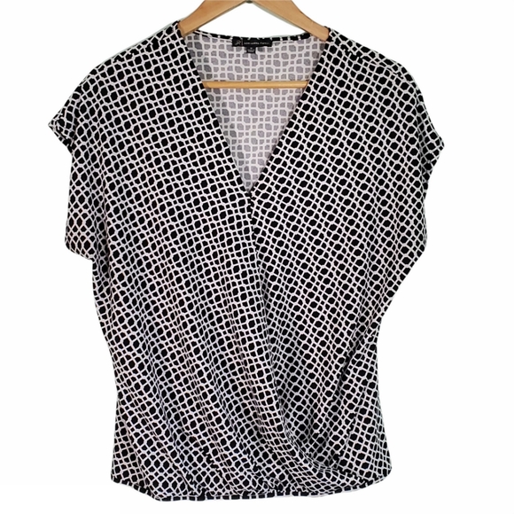Adrianna Papell Tops - Adrianna Papell Geometric Faux Wrap Top